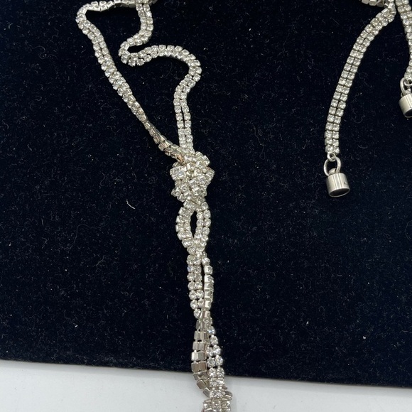 Statement Clear Rhinestone Badge Holder - Picture 5 of 5